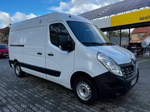 Renault Renault Master (2023-12-15T00:00:00.000Z)