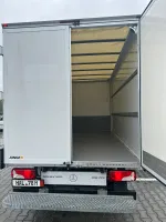 Mercedes-Benz Sprinter image 4