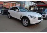 Infiniti QX70 image 1