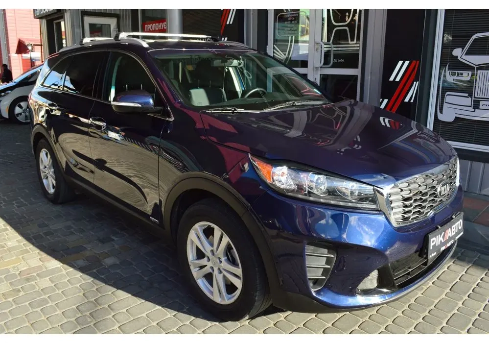 Kia Sorento image 1