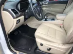 Jeep Grand Cherokee image 9