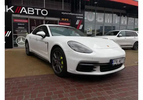 Porsche Panamera (2024-03-22T00:00:00.000Z)