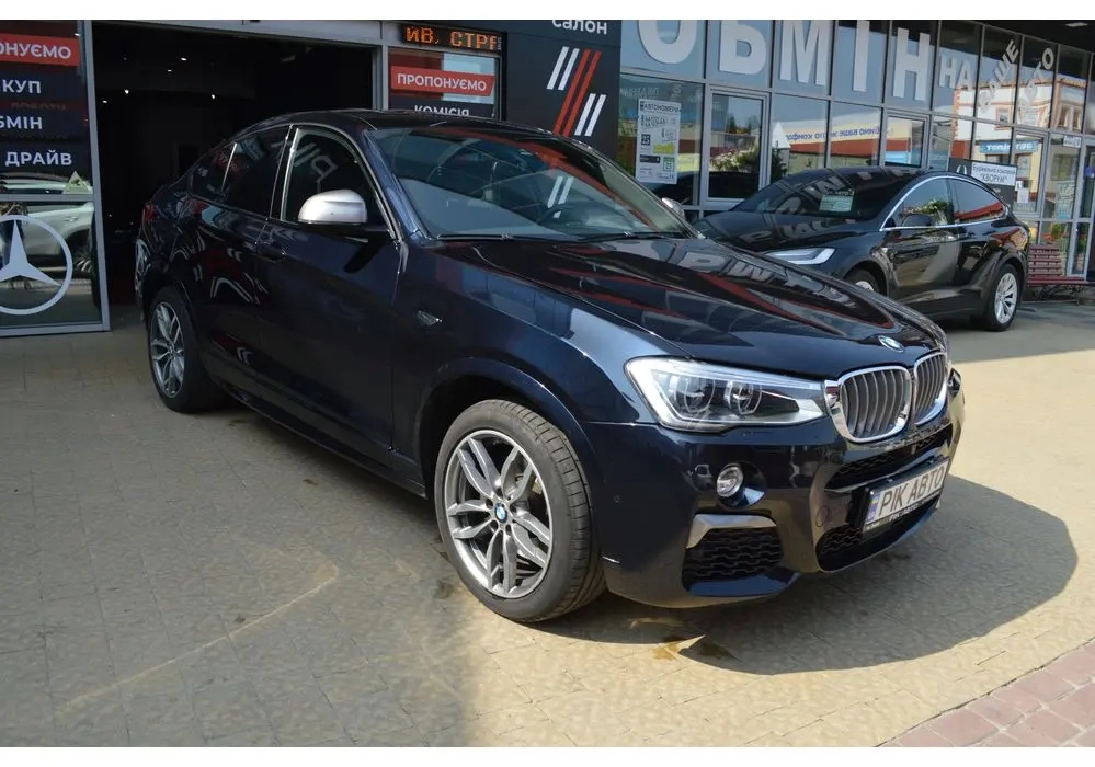 BMW X4 image 1