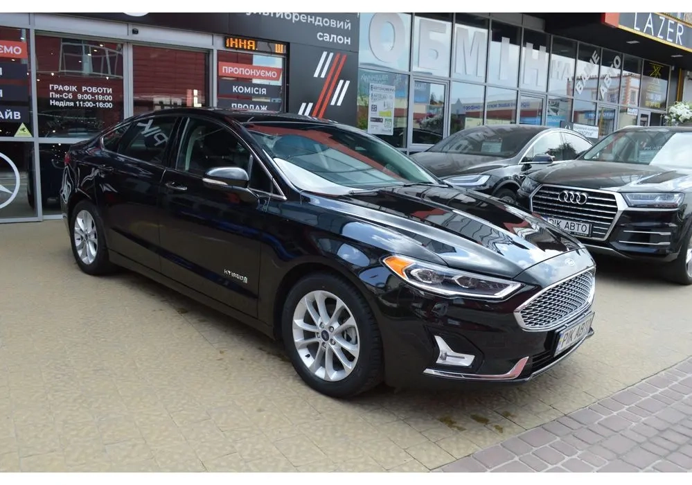 Ford Fusion image 1