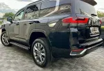 Toyota Land Cruiser image 12