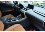 Lexus NX 300i image 19