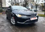 Chrysler 200 image 1