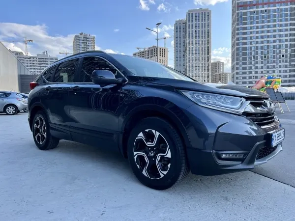 Honda CR-V image 1