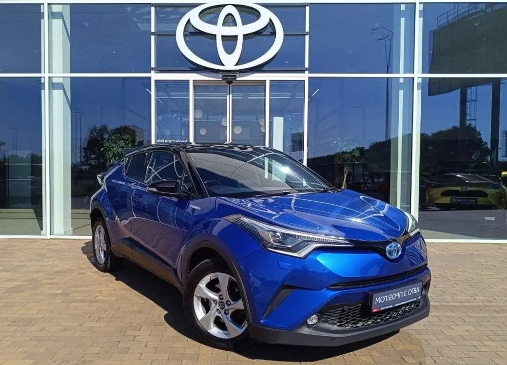 Toyota C-HR image 1