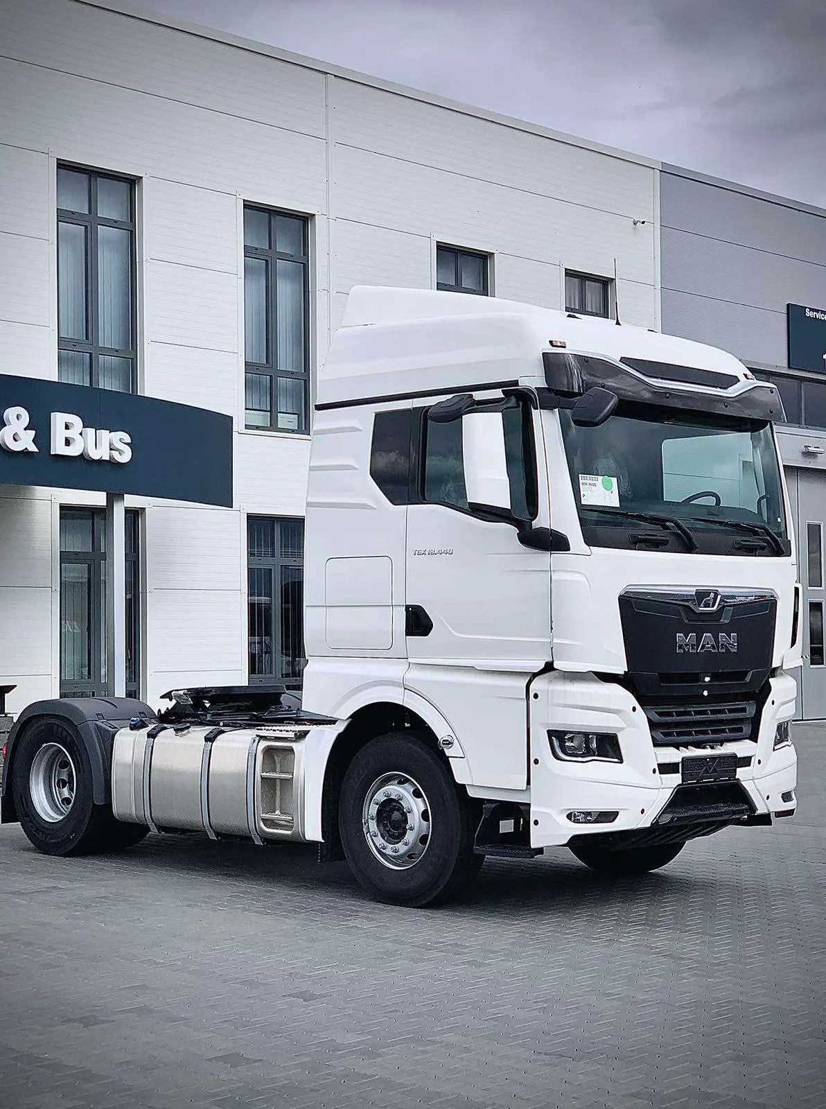 MAN TGX 18.440 image 1