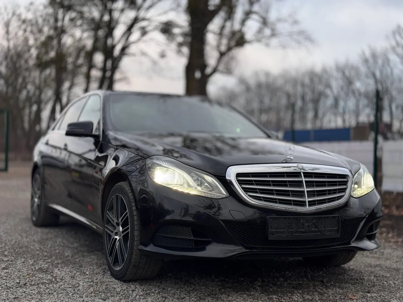 Mercedes-Benz E-Class image 1