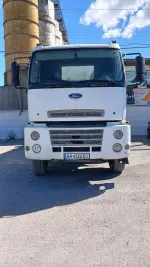 Ford Cargo image 2