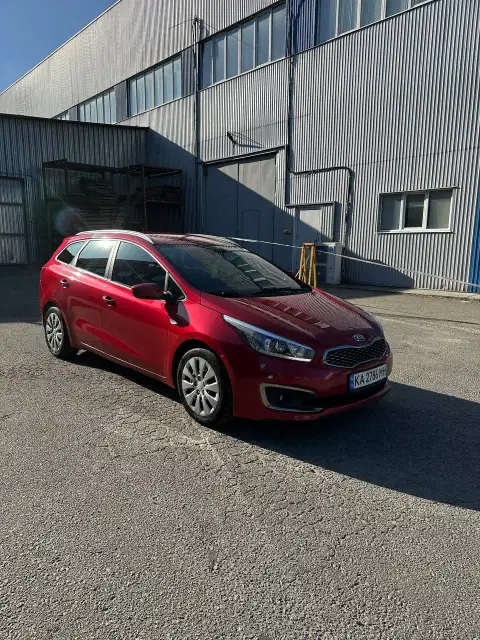 Kia Ceed (2024-05-10T00:00:00.000Z)