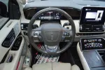 Lincoln Navigator image 11