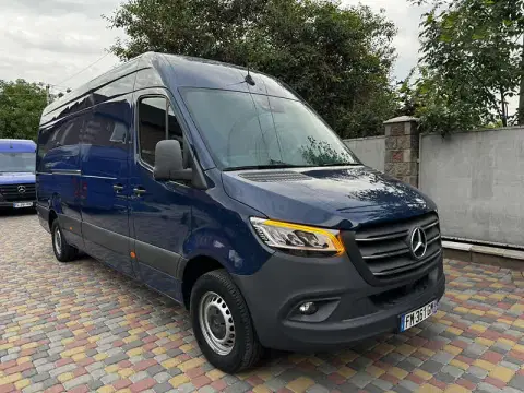 Mercedes-Benz Sprinter (2024-06-19T00:00:00.000Z)