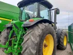 John Deere 7215R image 2