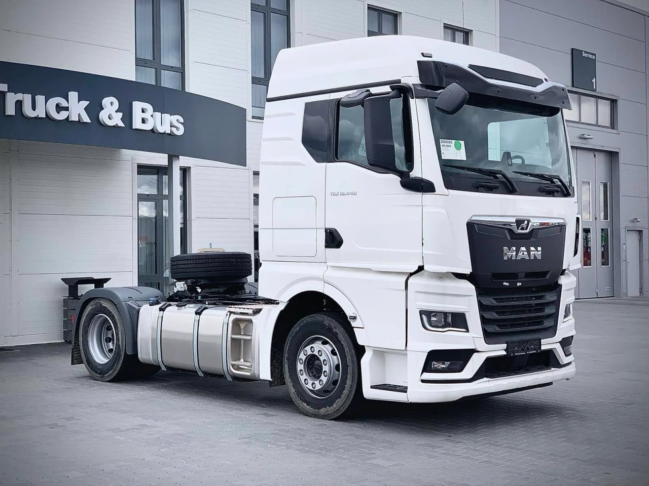 MAN TGX 18.440 image 1