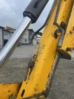 JCB 4CX image 10