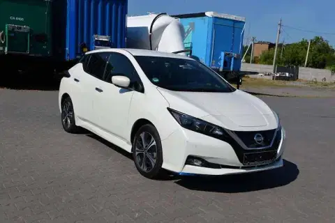Nissan Leaf (2024-07-30T00:00:00.000Z)