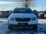 Skoda Octavia Scout image 2