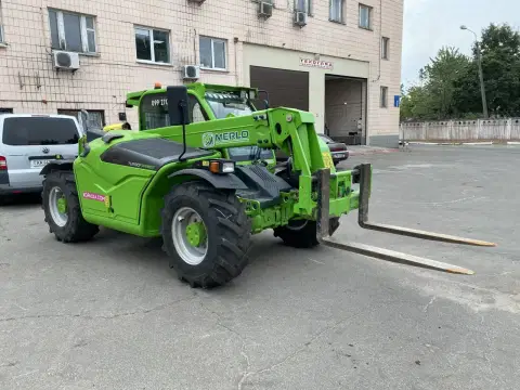 MERLO TF 33.7 (2024-07-01T00:00:00.000Z)