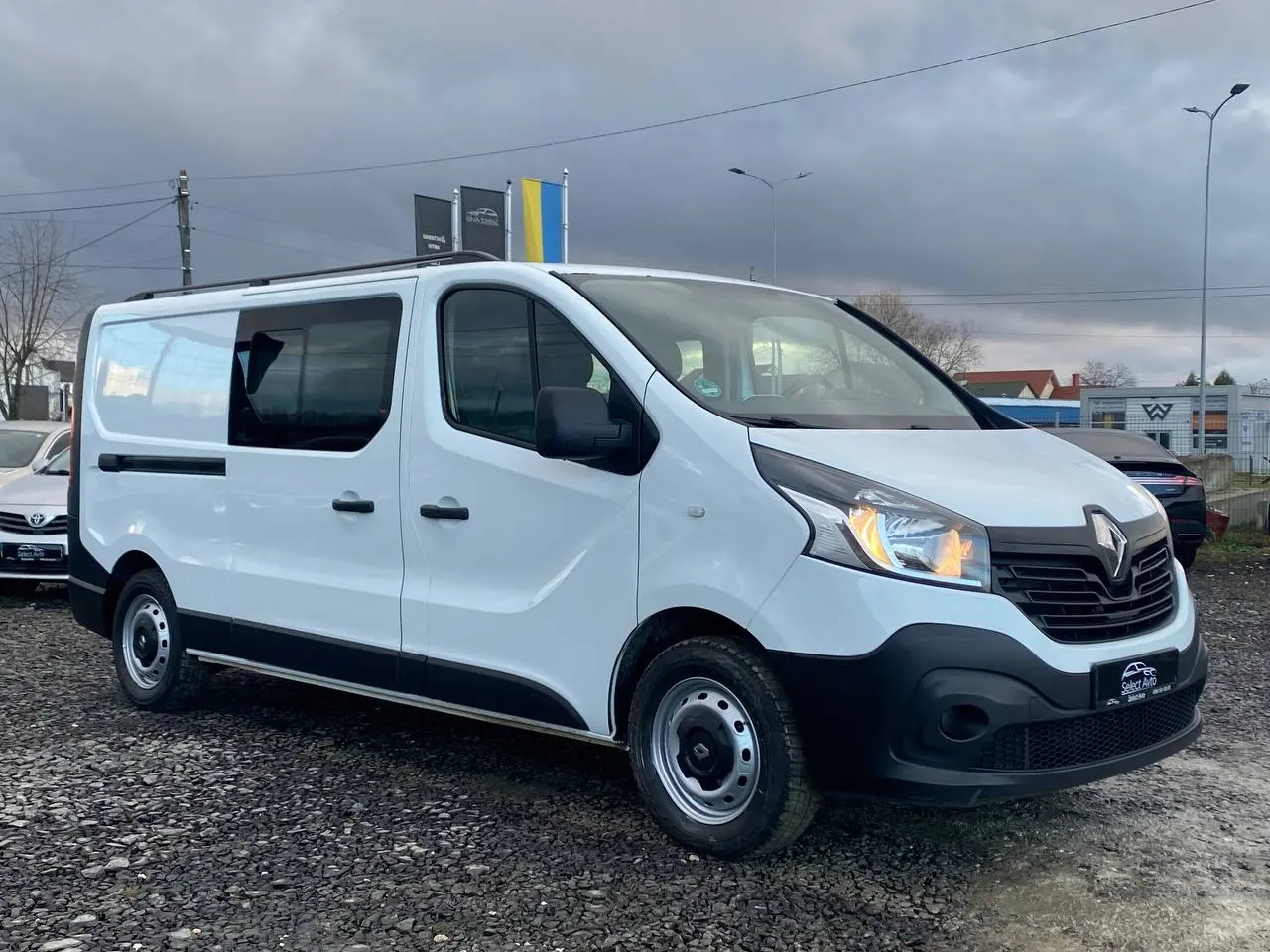 Renault Trafic image 1
