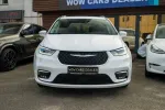Chrysler Pacifica image 3