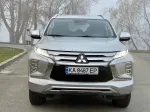 Mitsubishi Pagero image 3