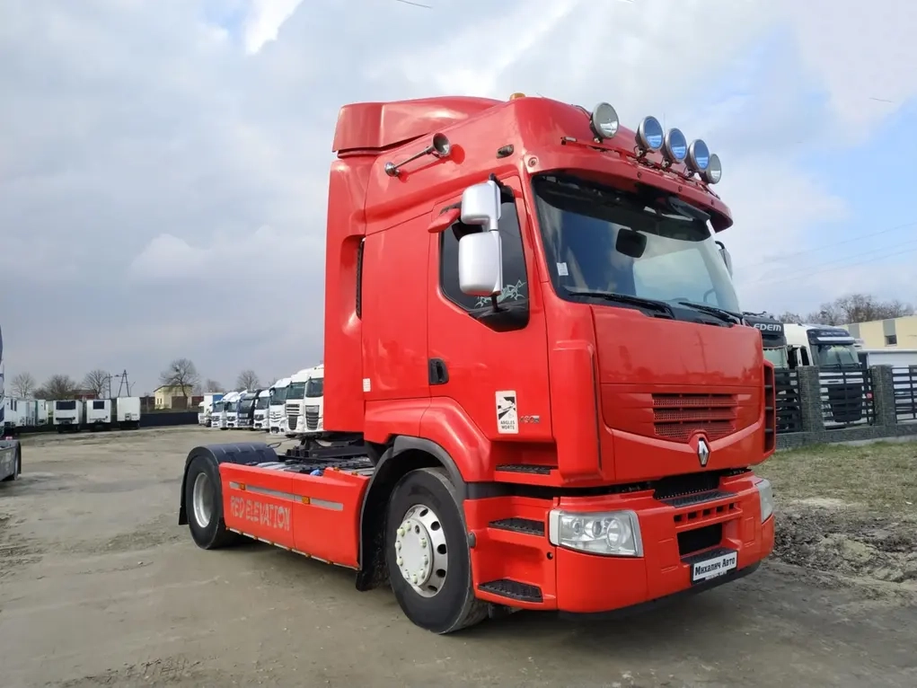 Renault Premium image 1