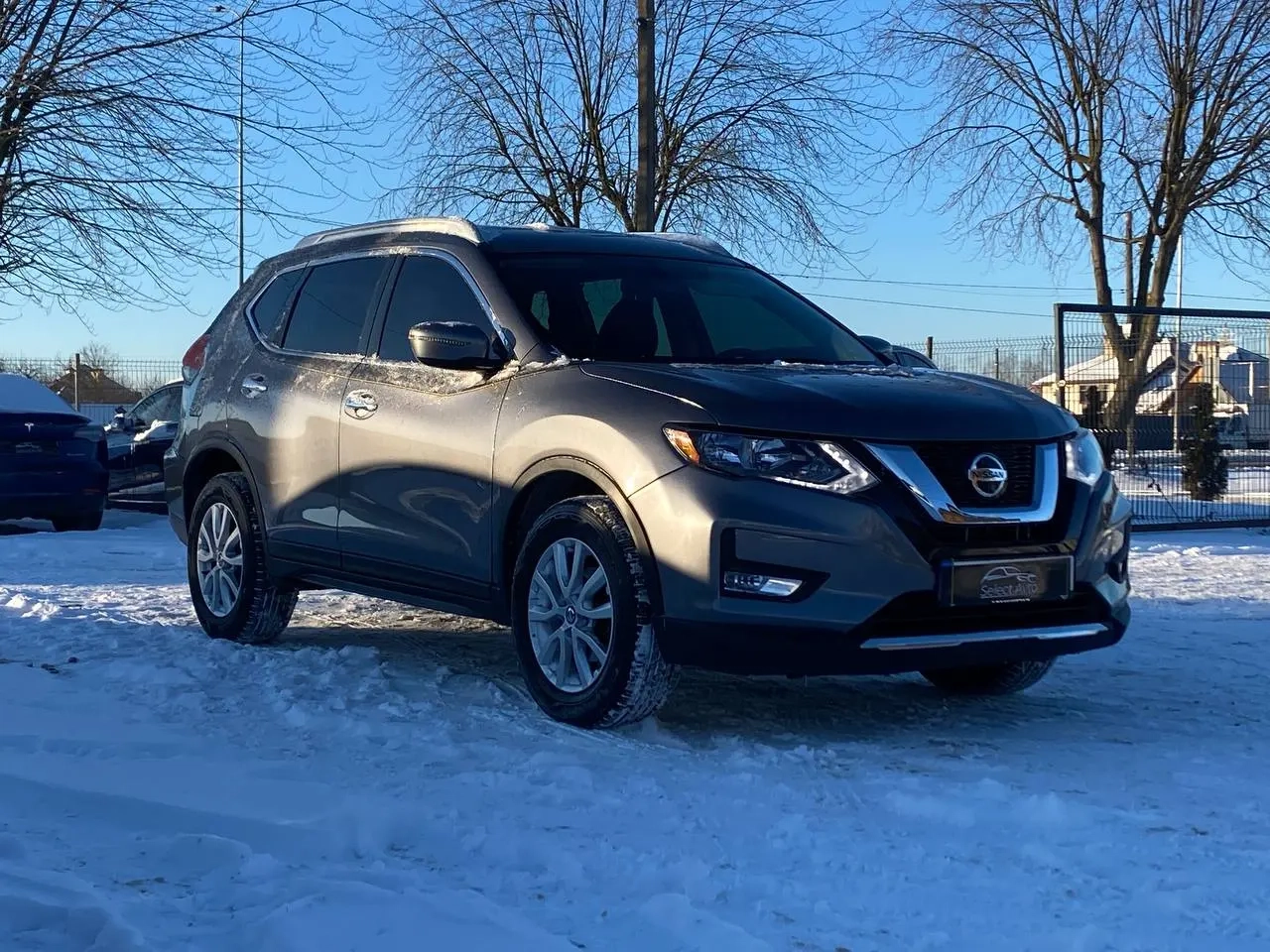 Nissan Rogue image 1