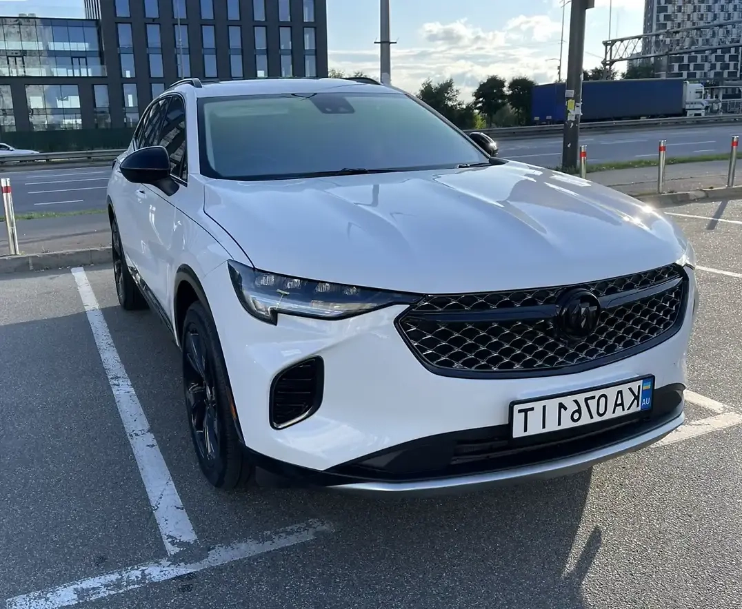 Buick Envision image 1