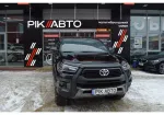Toyota Hilux image 2