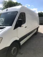 Mercedes-Benz Sprinter image 2