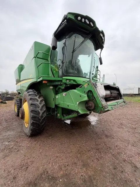 John Deere S670i (2026-10-26T13:00:55.182Z)