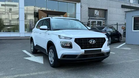 Hyundai Venue QX 1.6 Express Plus AT (2026-08-17T11:19:18.093Z)